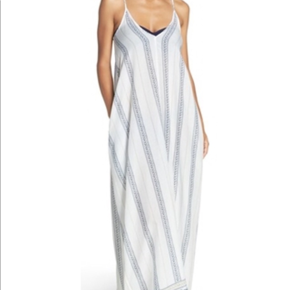 Elan maxi cover up white with navy flowers